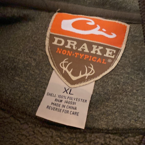 Drake Vest! Men’s size XL. LIKE NEW! - Picture 2 of 4